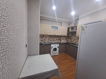 Uzunmüddətli kirayə mənzillər: Xətai Rayonu Həzi Aslanov Metrosunun Cıxışı 2 otaq. Mərtəbə - 14/8 — 14