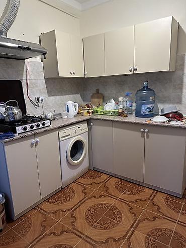 azadliq ev: Qızlar və tələbə xanımlar üçün universitetlər 18 saylı peşə liseyi — 10