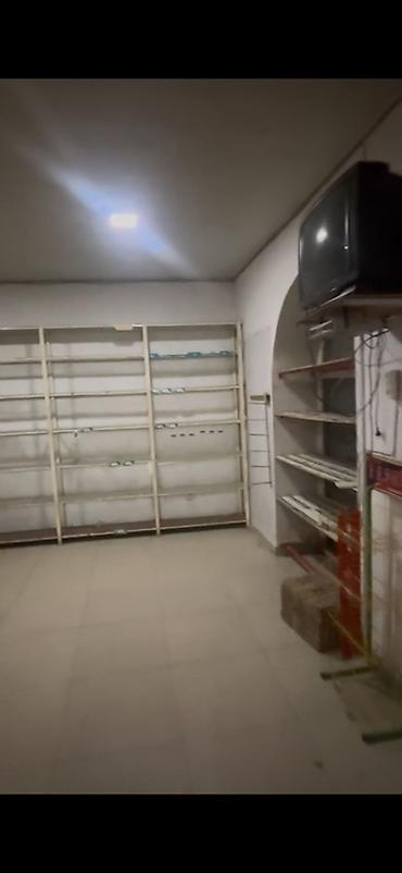 ipek yolu center: İcarəyə obyekt – küçəyə açılan vitrinli ticarət sahəsi - Ümumi: 1-ci — 9