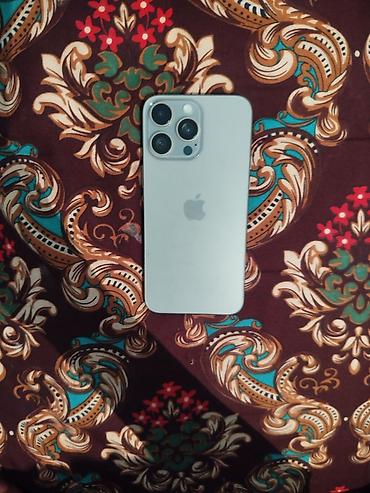 IPhone 15 Pro Max, Б/у, 512 ГБ, Серебристый, Кабель