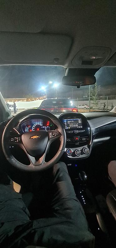 honda inside: Chevrolet Spark: 2021 г., 1 л, Автомат, Бензин, Хэтчбэк — 4