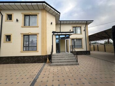 дом в такмаке: Продаётся дом Район Ак-орго Ориентир мечит Участок 3.5, фактически