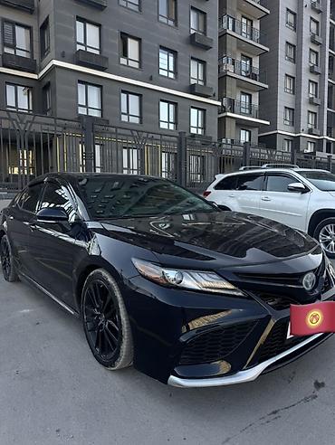 44 2: Toyota Camry: 2021 г., 2.5 л, Вариатор, Гибрид, Седан — 5