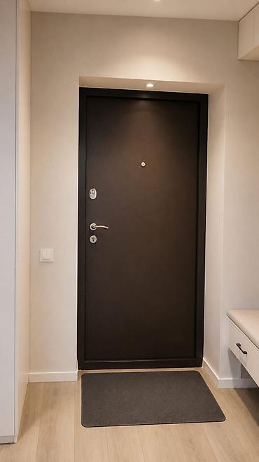 одна комната: Продаётся уютная 1-комнатная кв.,49 м².Золотой квадрат,район — 6