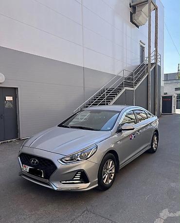 Hyundai Sonata: 2023 г., 2 л, Автомат, Бензин, Седан