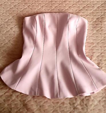 ar max: ZARA korset-top bez bretela u puder roze boji. Model sa strukiranim — 1