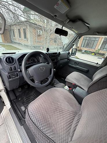 Toyota: Toyota LandCruiser 70 Series: 2010 г., 4.2 л, Механика, Внедорожник — 4