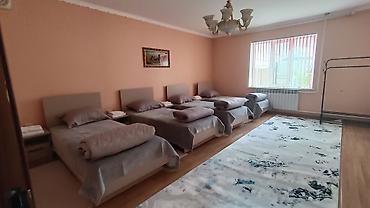 Посуточная аренда домов: Посуточный гостевой дом в городе Каракол. В тихом районе. Двухэтажный — 5