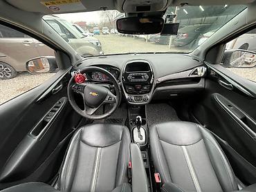 Chevrolet: Chevrolet Spark: 2019 г., Автомат, Бензин, Хэтчбэк — 15