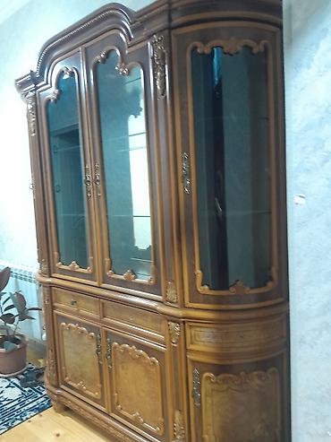 bufet biləcəri: Klassik üslubda iri vitrin-bufet - Material: təbii ağacdan — 4