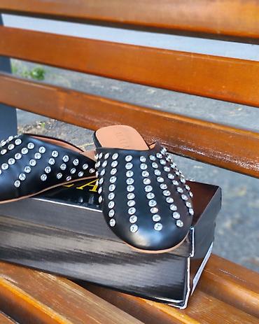 Сабо: Qadınlar üçün slip-on mules (terlik tipli sabolar) - Rəng: qara - Üst — 2
