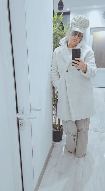 Kaputi: M, Jednobojni, Sa postavom — 2