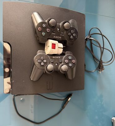 pileteler: Playstation 3 çox işlədilməyib. 2 pultu var. İçərsində 10-a yaxın oyun