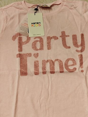 Uşaqlar üçün digər geyimlər: Uşaq geyim dəsti – 4 parçadan ibarət 1) Ağ pambıq krujeva don - — 12