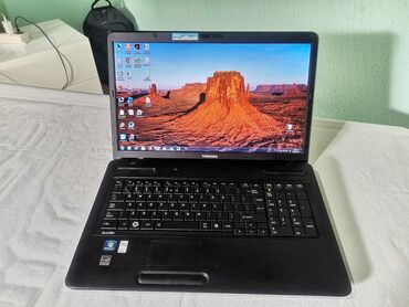 roze laptop: TOSHIBA SATELLITE C670D - 11K Laptop u odličnom stanju, potpuno