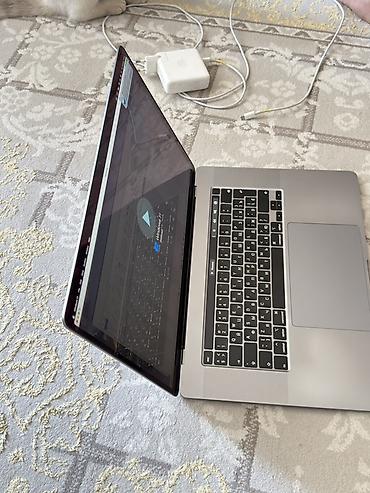 apple macbook pro 16: Apple MacBook Pro 16" (Space Gray) noutbuku - Ekran: 16 düym Retina — 3