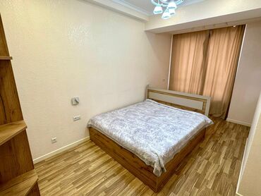 Продажа квартир: 3 комнаты, 103 м², Индивидуалка, 2 этаж, Косметический ремонт