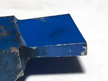 Ostali uređaji: Strugarski nozevi za odsecanje 20x12mm 20x12mm - 600din po komadu (2 — 11