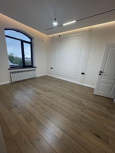 Продажа коттеджей и домов: 6 комнат и более, 300 м², 4 соток, Бишкек, Агентство недвижимости — 28