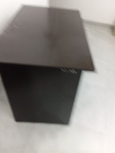прихожный мебель: Офисный Стол, цвет - Черный, Б/у