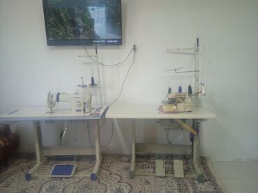 Швейная машина Швейно-вышивальная, Полуавтомат