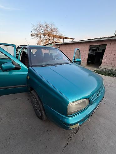 меняю на гольф 2: Volkswagen Golf: 1994 г., Механика, Бензин, Хэтчбэк — 1