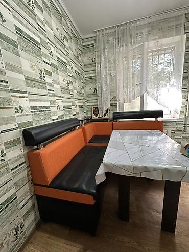 Кухонный уголок с обеденным столом. - Комплектация: угловой at lalafo.kg Кухонный уголок с обеденным столом. - Комплектация: угловой