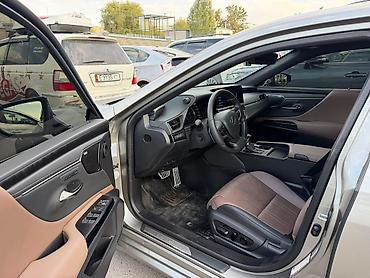 полики багажника 4runner: Lexus ES: 2023 г., 2.5 л, Автомат, Гибрид, Седан — 8