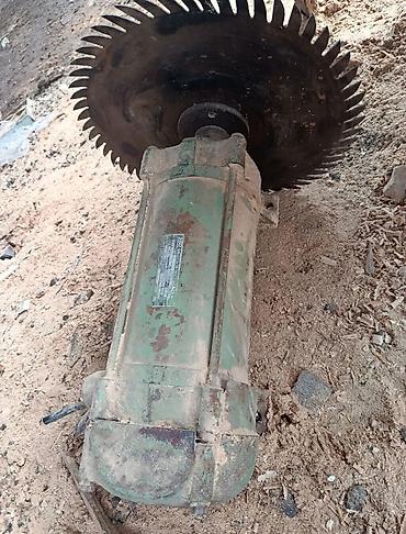 elektrik əl mişarı maxi az: 10 kv. 5000 abarot .3 faza Abarot ağac emalı üçün diskli dəzgah — 4