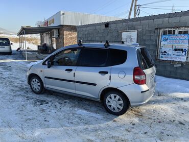 100 перохдка: Honda Jazz: 2002 г., 1.3 л, Механика, Бензин, Хэтчбэк