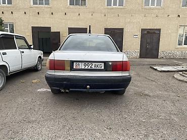 байд машина: Audi 80: 1994 г., 2 л, Кол менен иштөөчү, Бензин, Седан — 1
