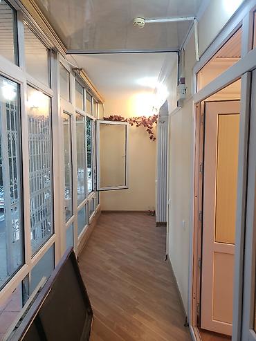 restoran is: Binəqədi rayonu, 9-cu mikrorayon, Mircəlal küçəsində 4 otaqlı ofis — 2