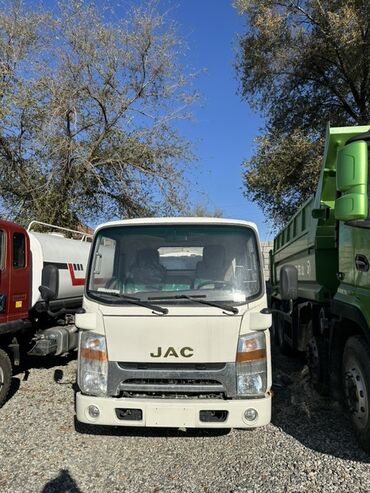 дополнительные фары на скутер: Автоцистерна JAC (водовоз/поливомоечная) - Базовое шасси: JAC, кабина