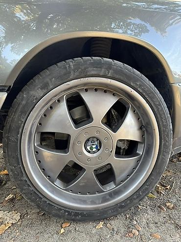 Дөңгөлөктөр монтажда: Дөңгөлөктөр монтажда 235 / 40 / R 18, Колдонулган, Комплект, Жеңил унаалар, Куйма, тешиктери - 5 — 2