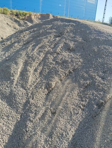 Şlaq: Qumşeben, atsep,sementin topdan və pərakəndə satışı mağazası.bir — 25