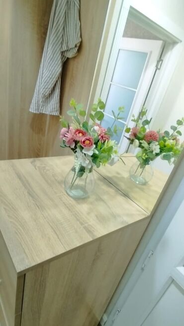 Süni güllər: Süni gül Pionlar ve Evkalipt yarpaqları sapaqlı. Plastik güllər dəsti — 8