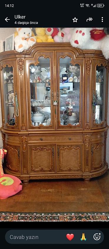divan sekilleri: Klassik üslubda böyük bufet-vitrin - Material: təbii ağac əsaslı — 1
