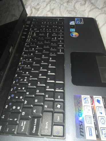 roze laptop: Lap top potrebno je zameniti fles kabal, inace ovako koriscen vrlo