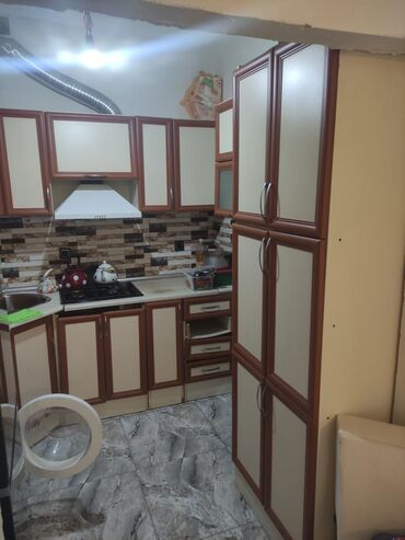metbex qapilari: Mətbəx mebeli 130 azn təcili çıxmaldı evdən bu gün moyka üsdündə