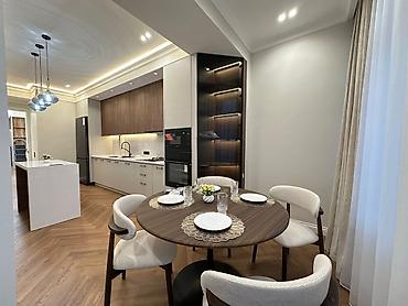 Продажа квартир: 3 комнаты, 117 м², Элитка, Дизайнерский ремонт — 1