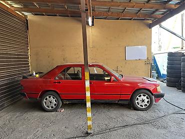 w124 e320: Mercedes-Benz 190: 1994 г., 2 л, Механика, Бензин, Седан — 3