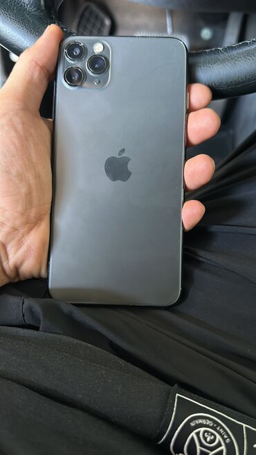Apple iPhone: IPhone 11 Pro Max, Б/у, 256 ГБ, Черный, 100 %