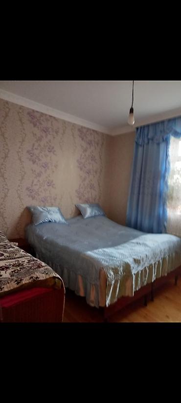 Həyət evləri və villaların satışı: Həyət evi və torpaq sahəsi - Tək mərtəbəli daş ev, geniş eyvanlı - — 12