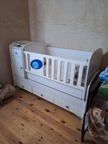 шкаф купе по индивидуальному заказу: Oğlan və qız üçün, İşlənmiş, Dördbucaq, Beşik, Dəstsiz, Matras ilə, Yellənmə mexanizmsiz