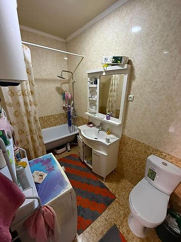 Продажа коттеджей и домов: 🔥 СРОЧНО ПРОДАЕТСЯ ДОМ🏡 Отличный вариант для семьи 📍 Район: Ак-Ордо 2 — 3