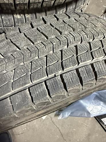 Зимние шины Dunlop Winter Maxx SJ8, без шипов (Studless)