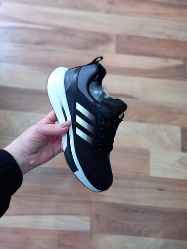 Women's Sneakers and athletic shoes: 41 — 10