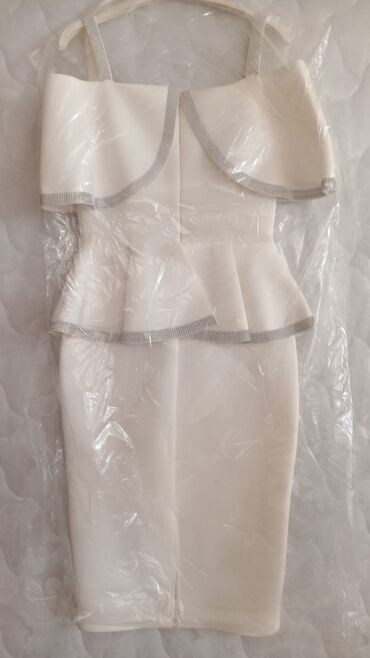 Ziyafət donları: Ziyafət və toy geyimləri. Baha alınıb — 2