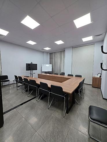 Аренда помещений свободного назначения: Сдается 2 этажное коммерческое помещение 540 кв м Адрес - — 6