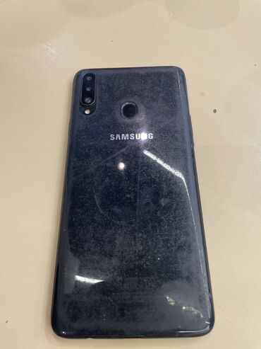 корейский самсунг: Samsung A20s, Б/у, 32 ГБ, цвет - Черный, 2 SIM